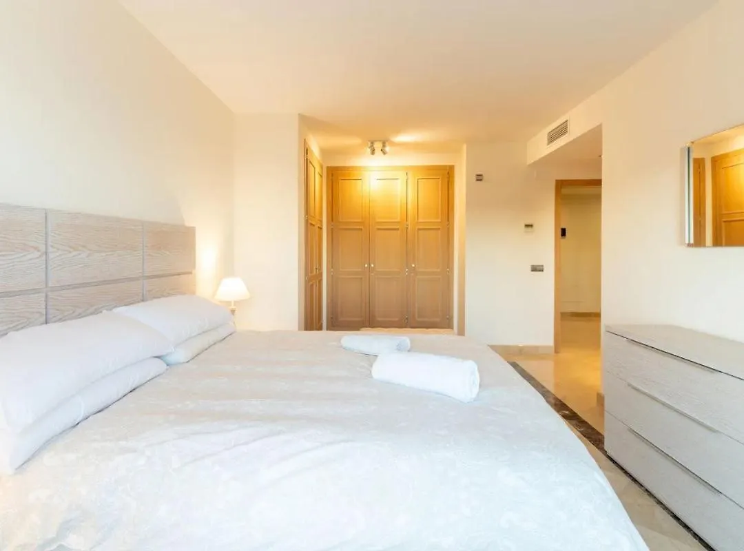 Sky-High Luxury Panoramic Sea Views & Expansive Terraces In This La Duquesa Penthouse Manilva 0*,