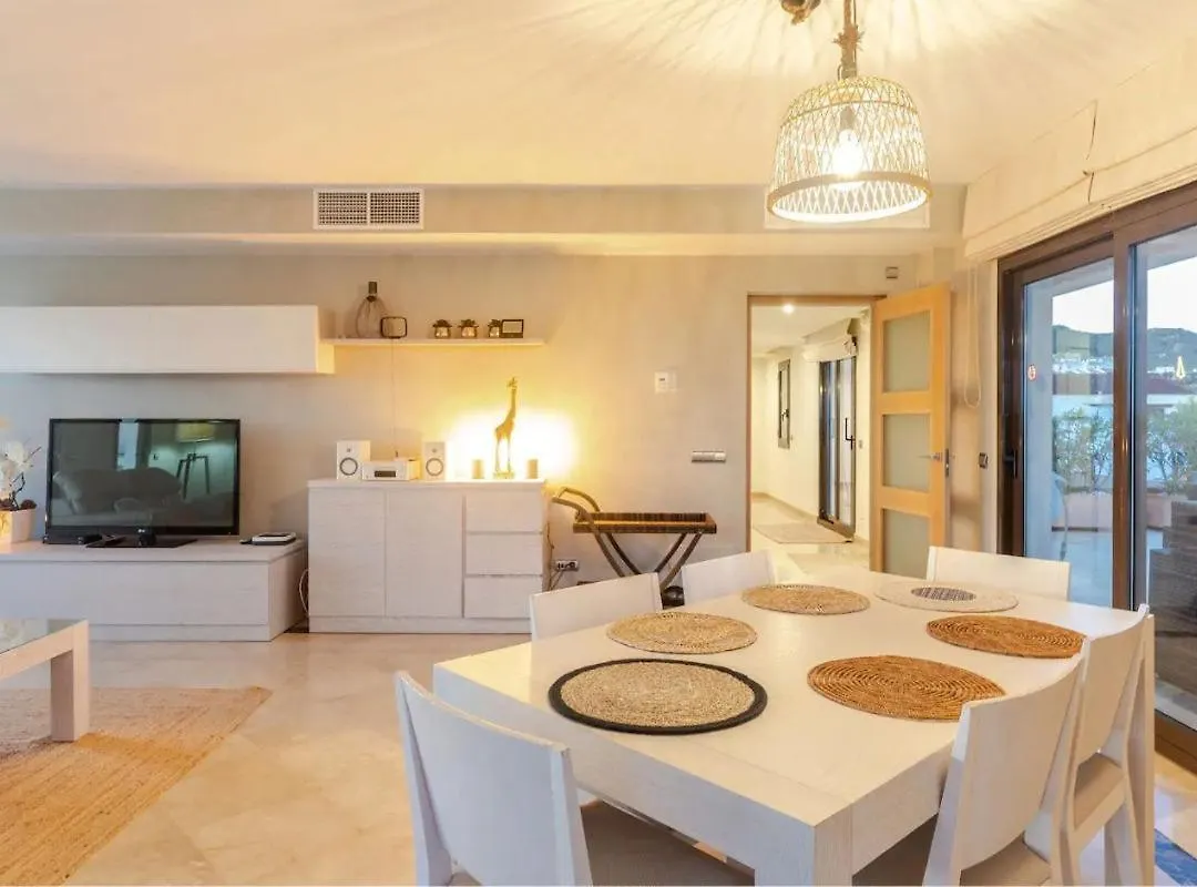 Sky-High Luxury Panoramic Sea Views & Expansive Terraces In This La Duquesa Penthouse Manilva 0*,